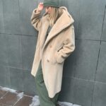 Двубортное пальто с капюшоном